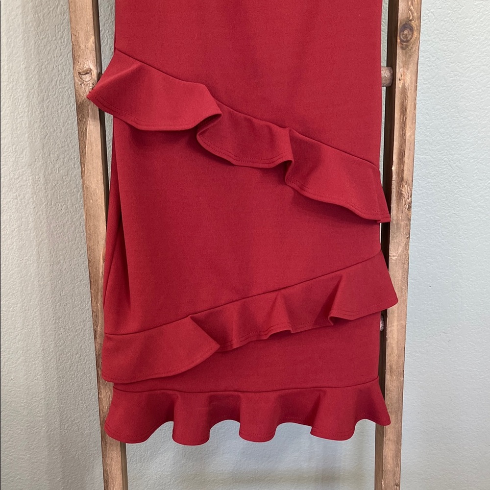 Elegant Short Red Ruffle Dress - Picture 3 of 5